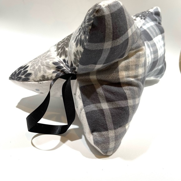 ๐ฅ NWT Handmade Neck Pillow For Travel Lounge Support - Picture 5 of 6